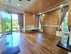 Bishopsgate (D10), Detached #576295761